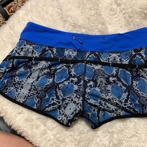 Size 10 lulu running shorts